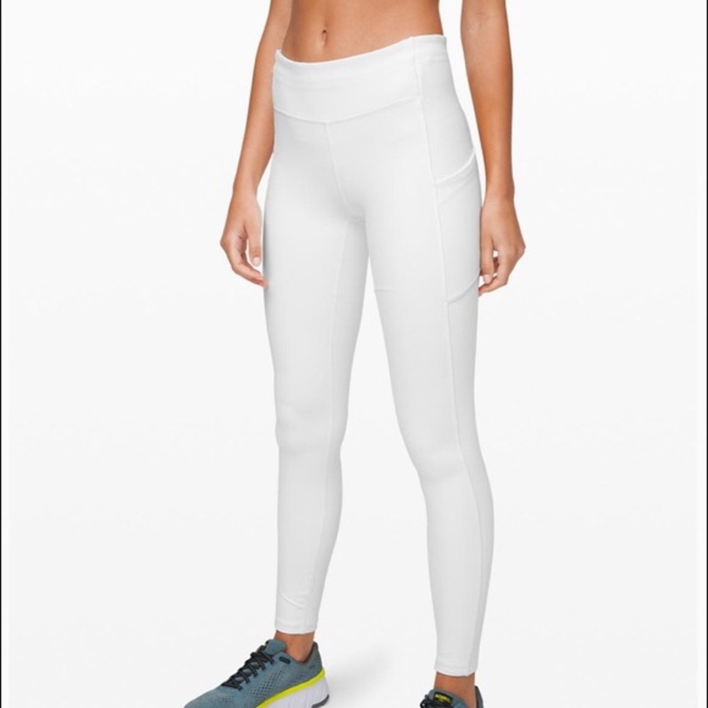 ISO WHITE LULULEMON LEGGINGS